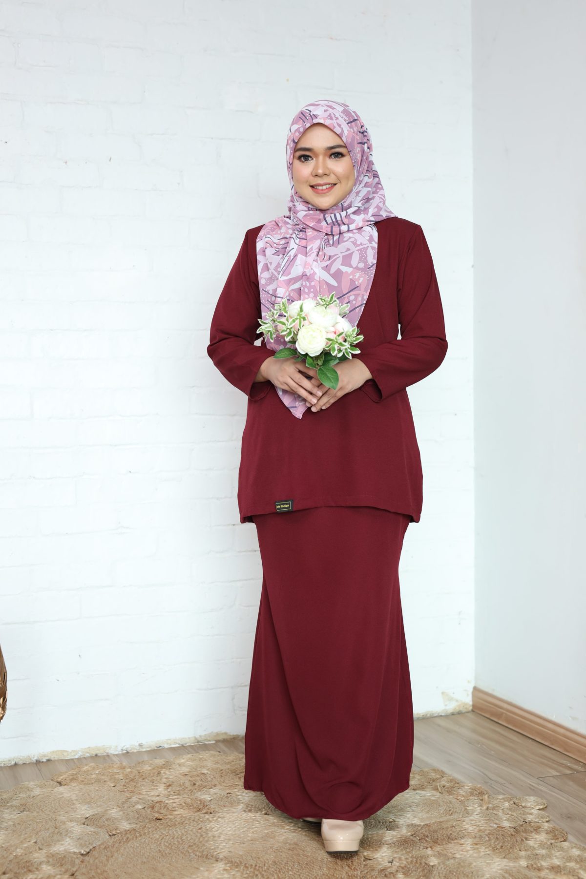 RANIA DARK MAROON