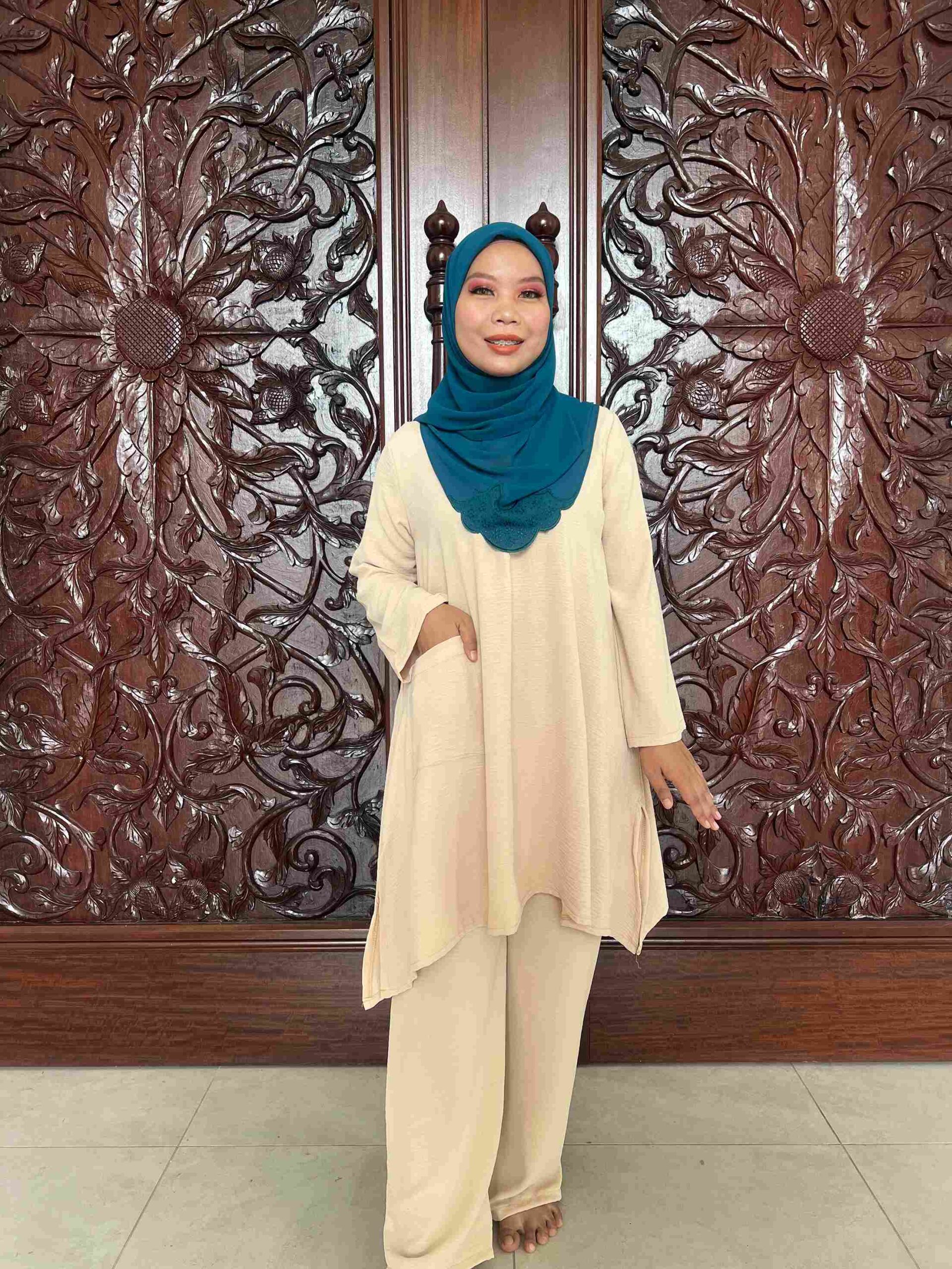 WAFA SUIT CREAM - Aisha Boutique